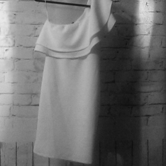 White Dress - Picture 1 of 5